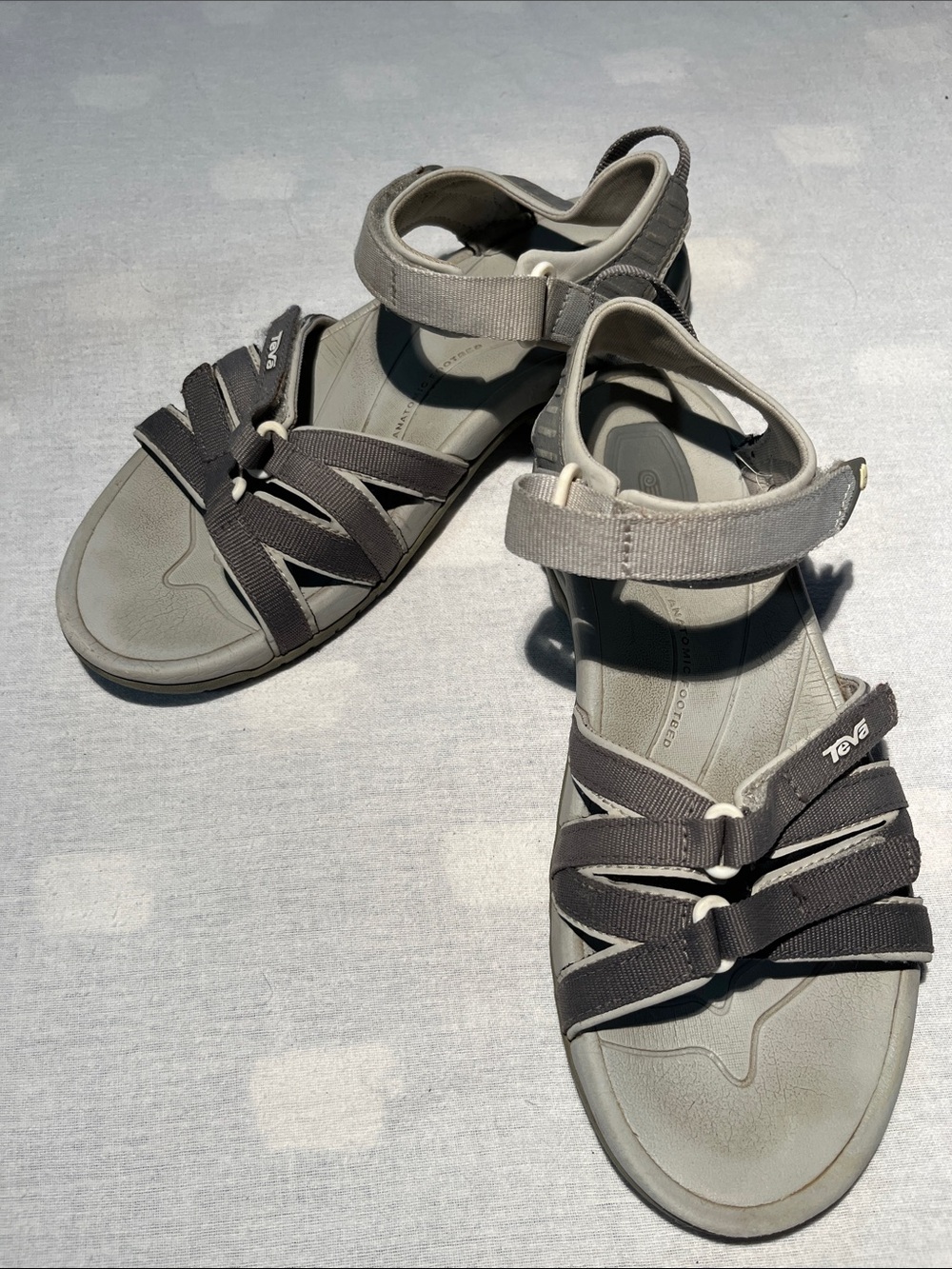 Teva Grey Tirra Hiking/Water Sandals - Size 8.5